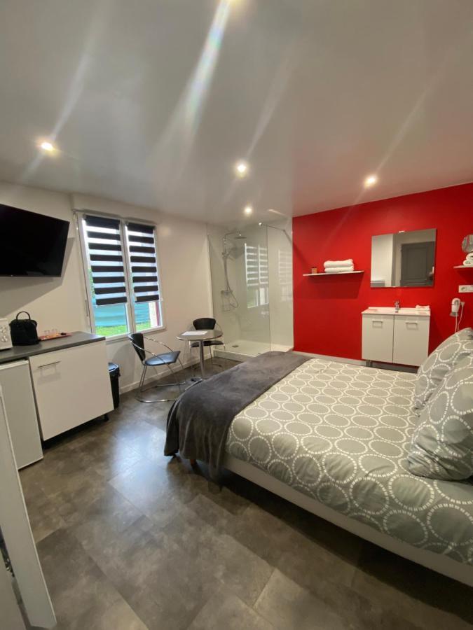 Aux Charmes Bed & Breakfast Isques Dış mekan fotoğraf